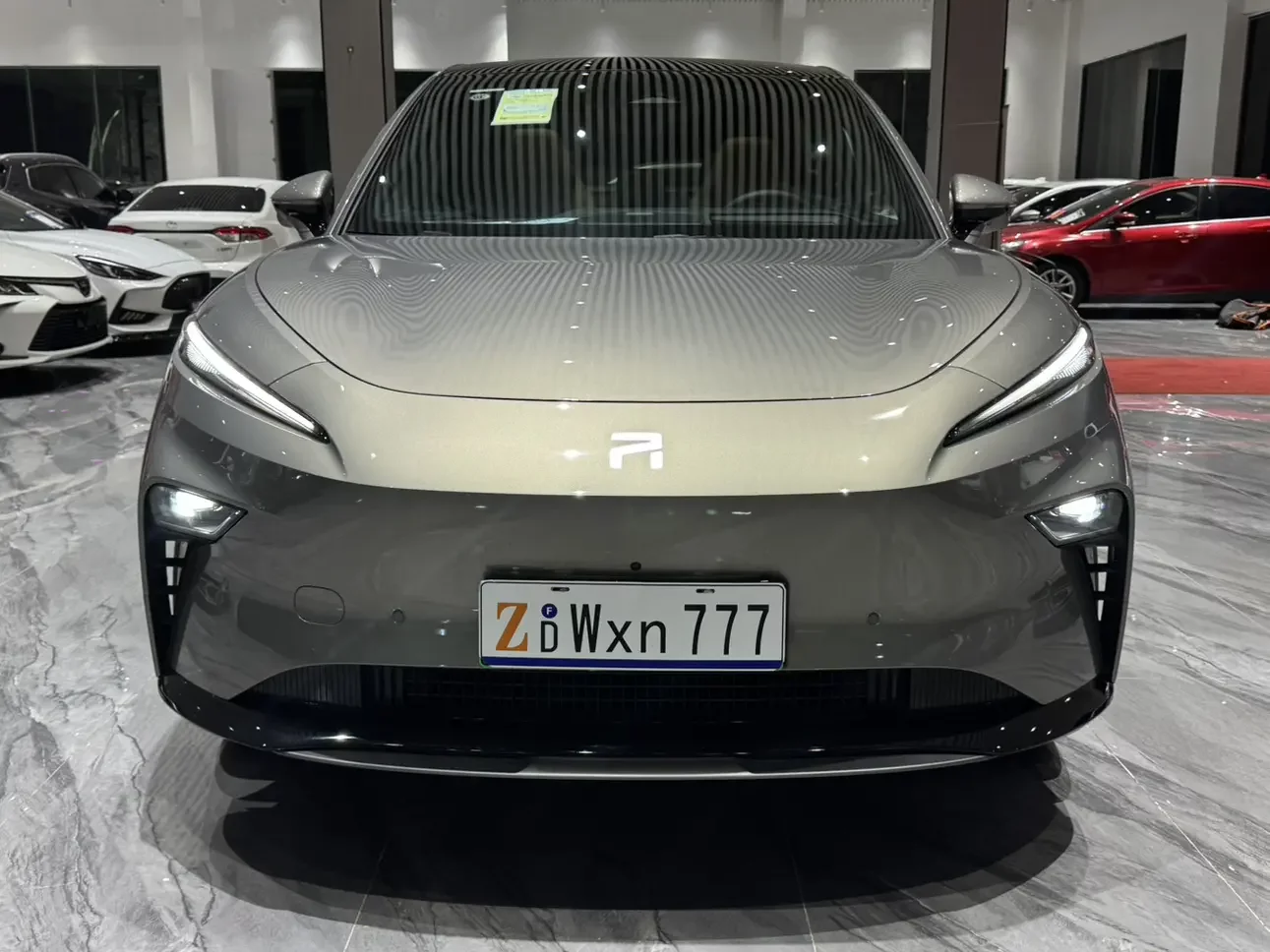 Rising Auto Feifan R7  из Китая