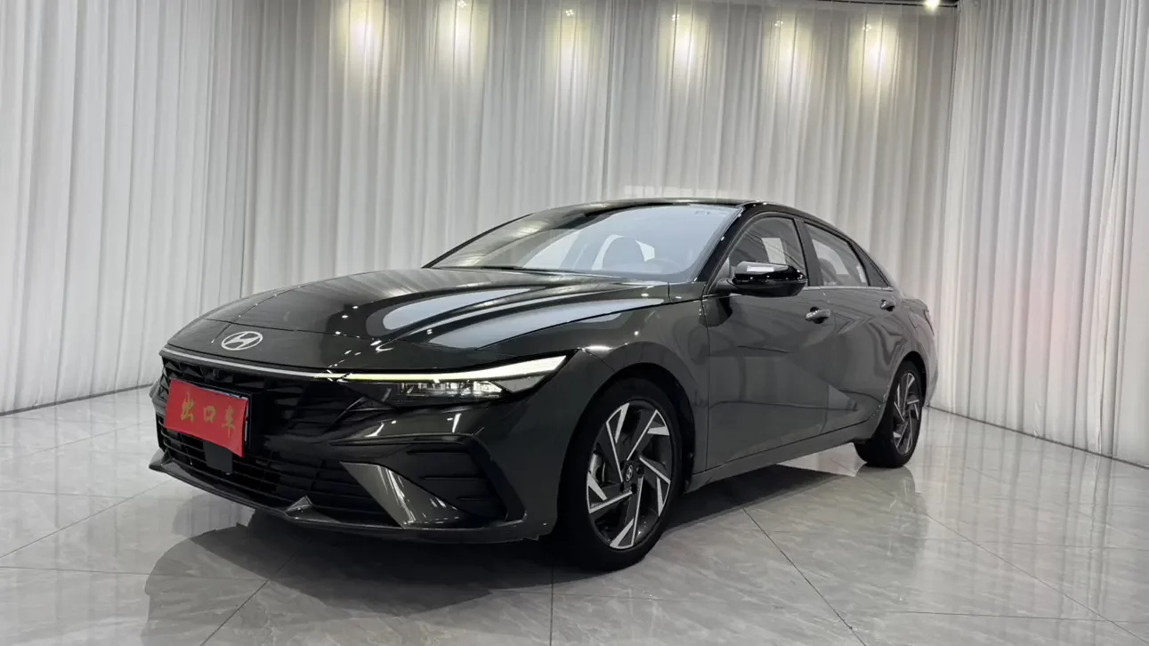 Hyundai Elantra  из Китая