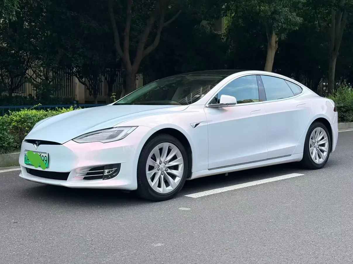 Tesla Model S  из Китая