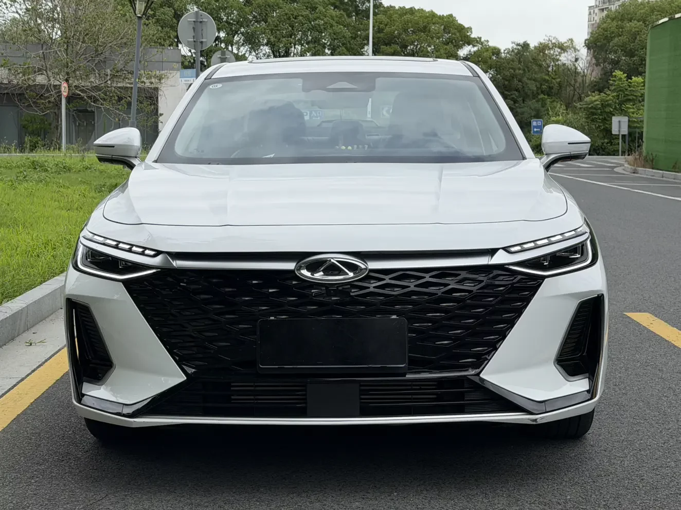 Chery Arrizo 8