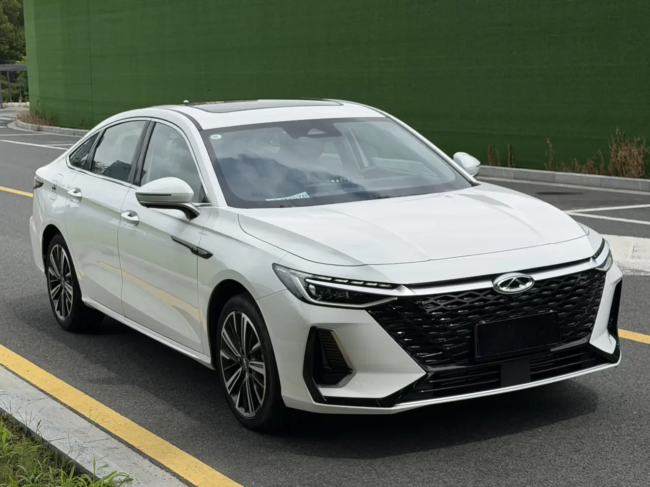 Chery Arrizo 8