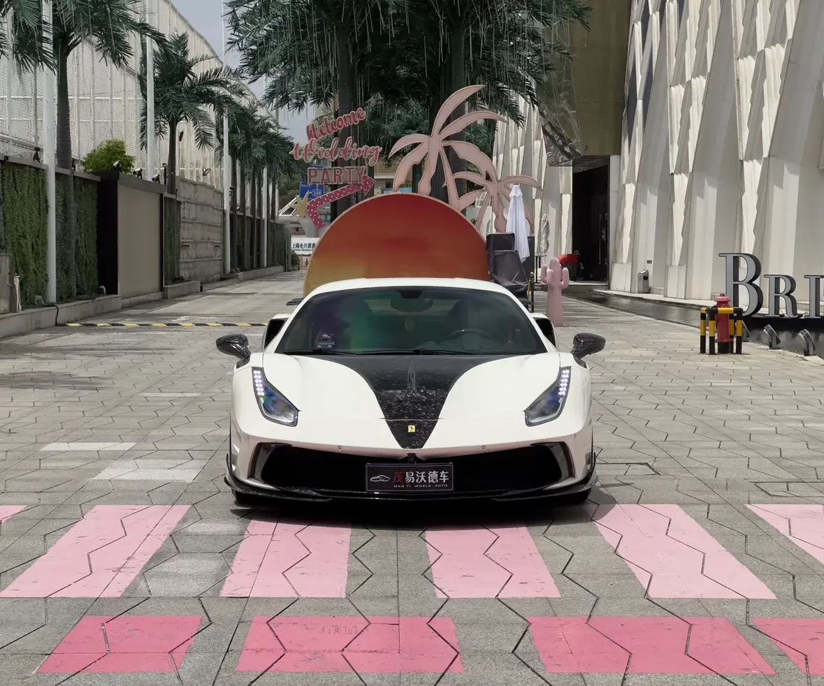 Ferrari 488