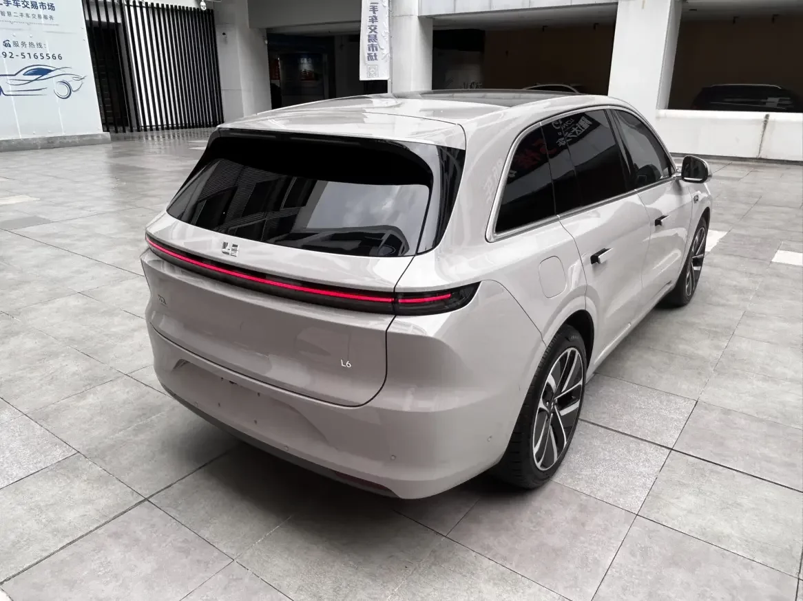 Lixiang L6
