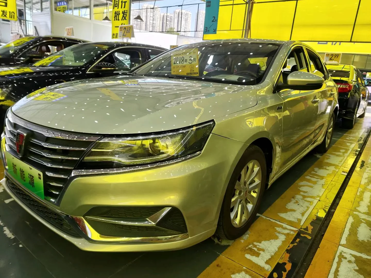 Roewe ei6  из Китая