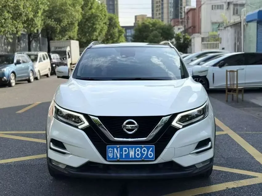Nissan Qashqai  из Китая