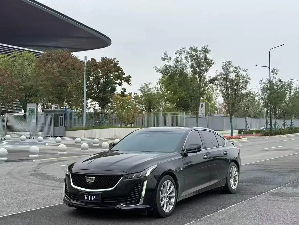 Cadillac CT5  из Китая