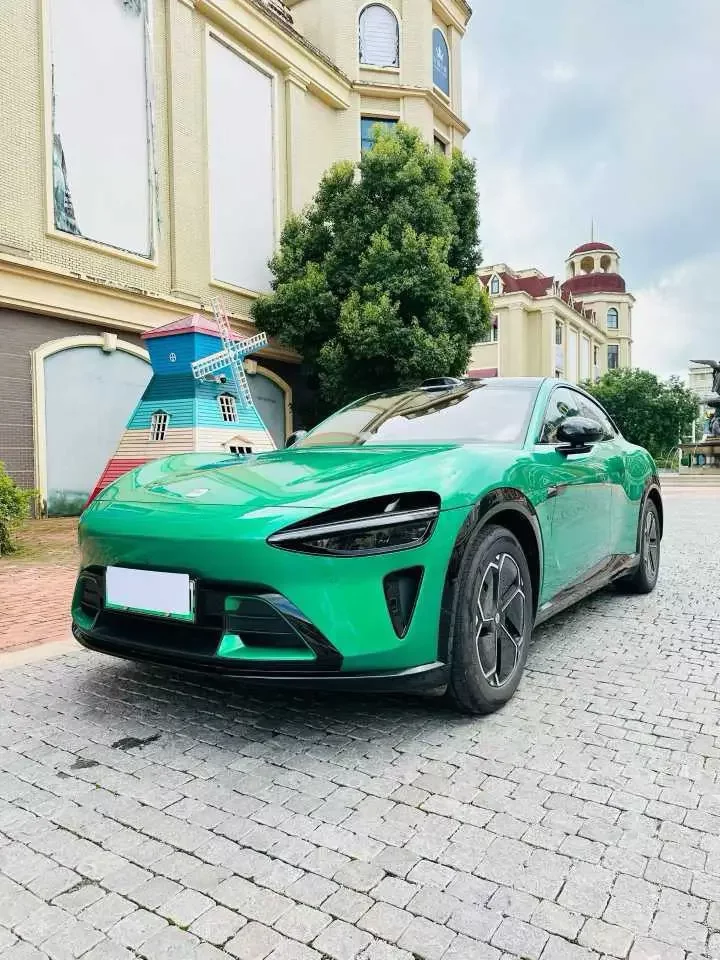 Xiaomi car Xiaomi YU7  из Китая