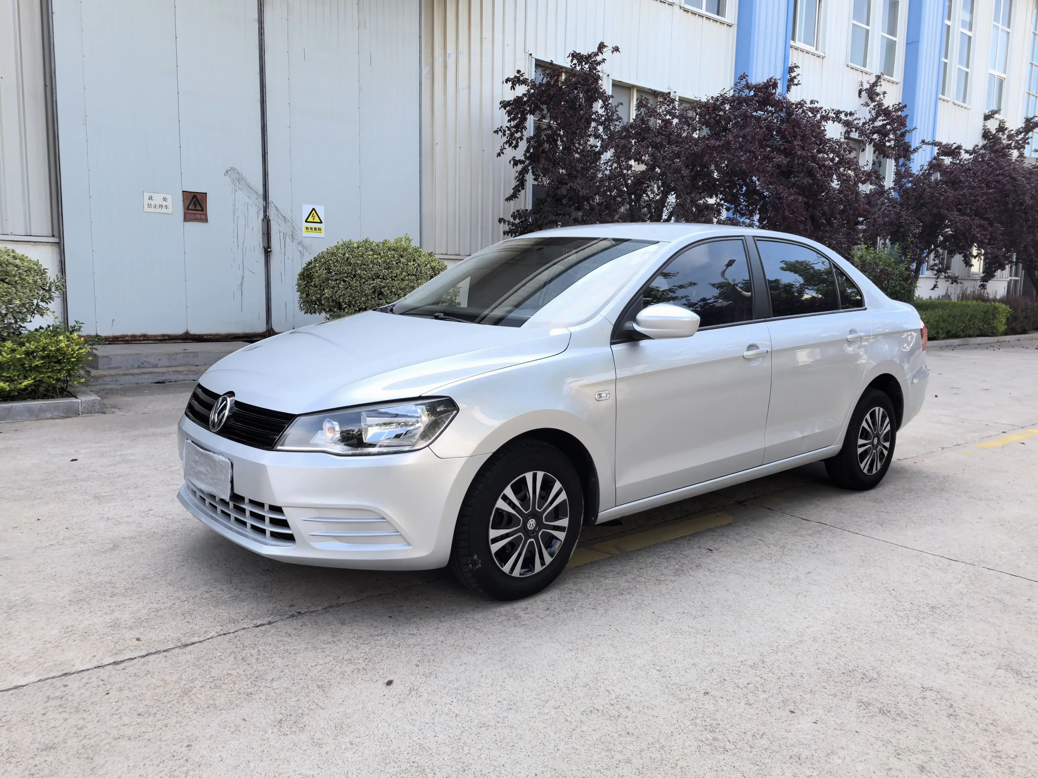 Volkswagen Jetta  из Китая