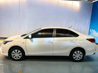 Toyota YARiS L Enjoy