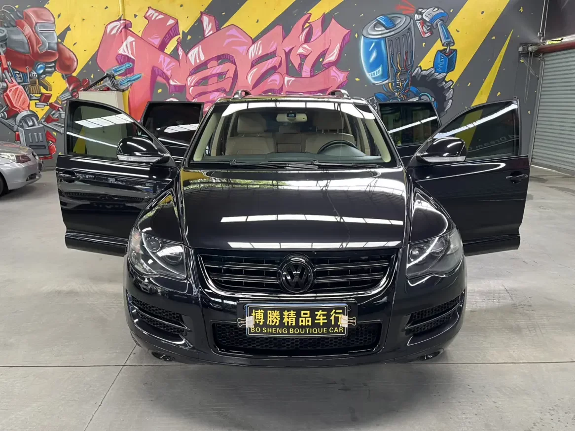 Volkswagen Touareg  из Китая