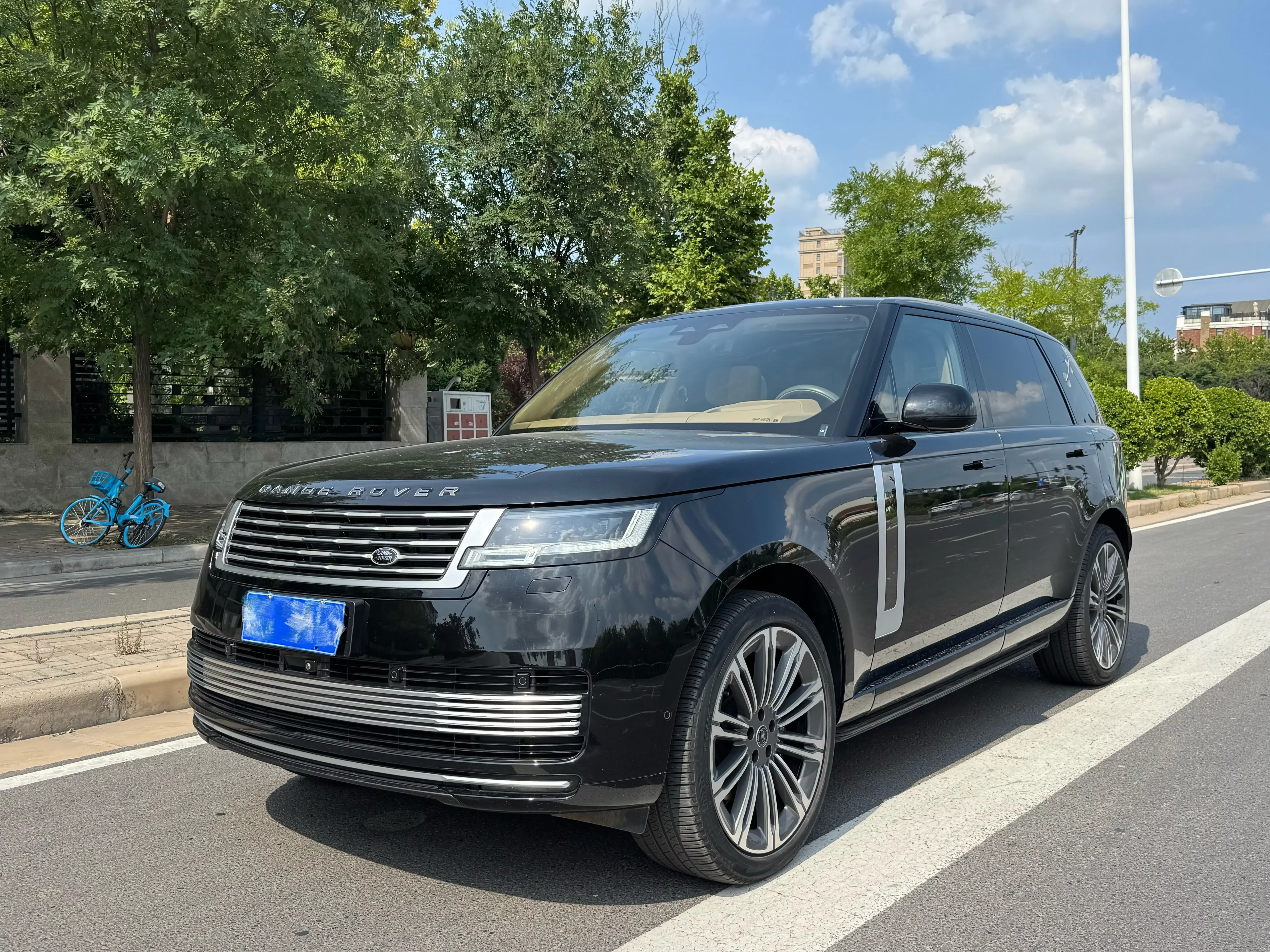 Land Rover range rover  из Китая