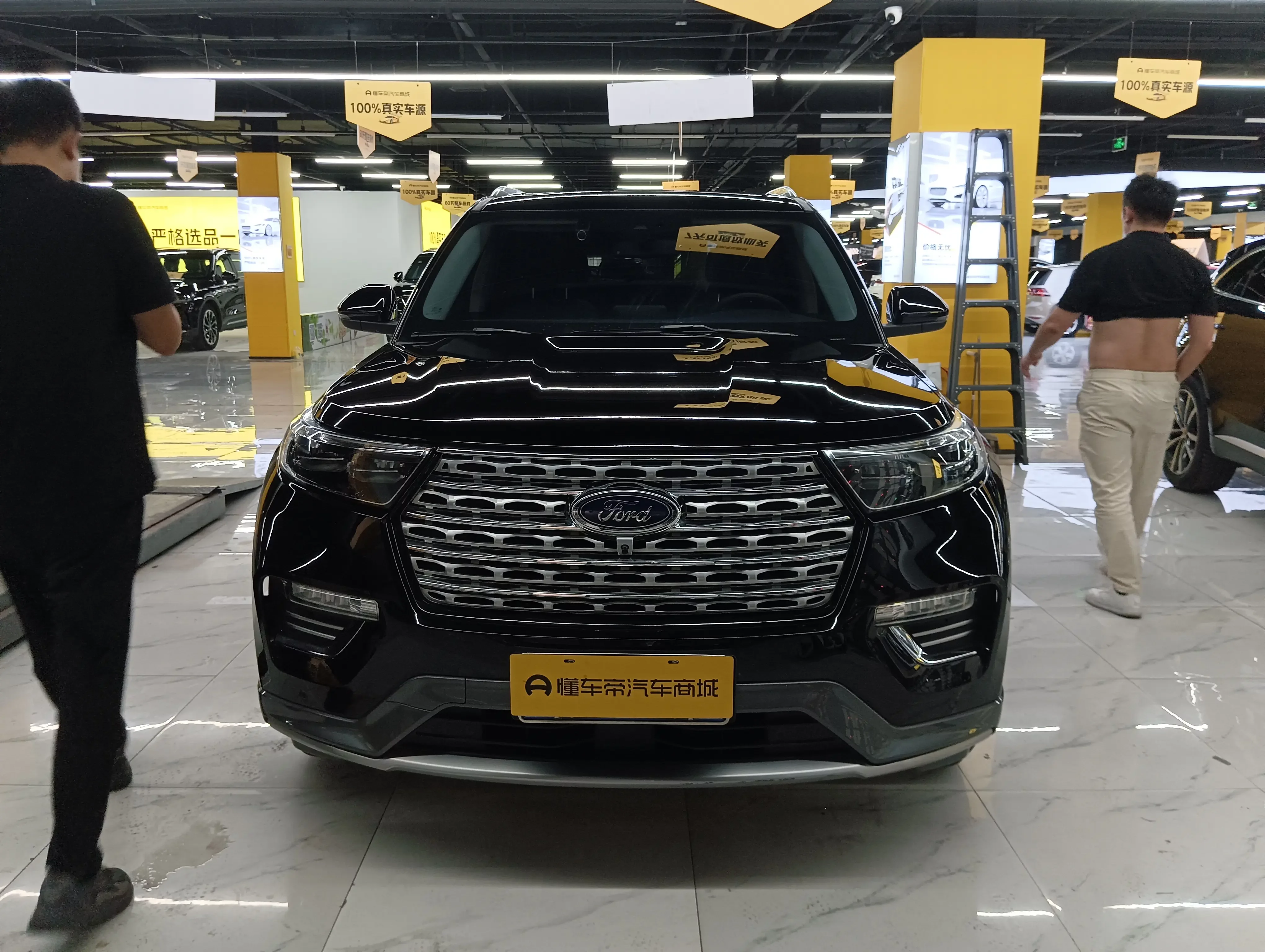 Ford Explorer  из Китая