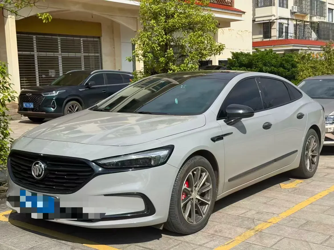Buick LaCrosse  из Китая