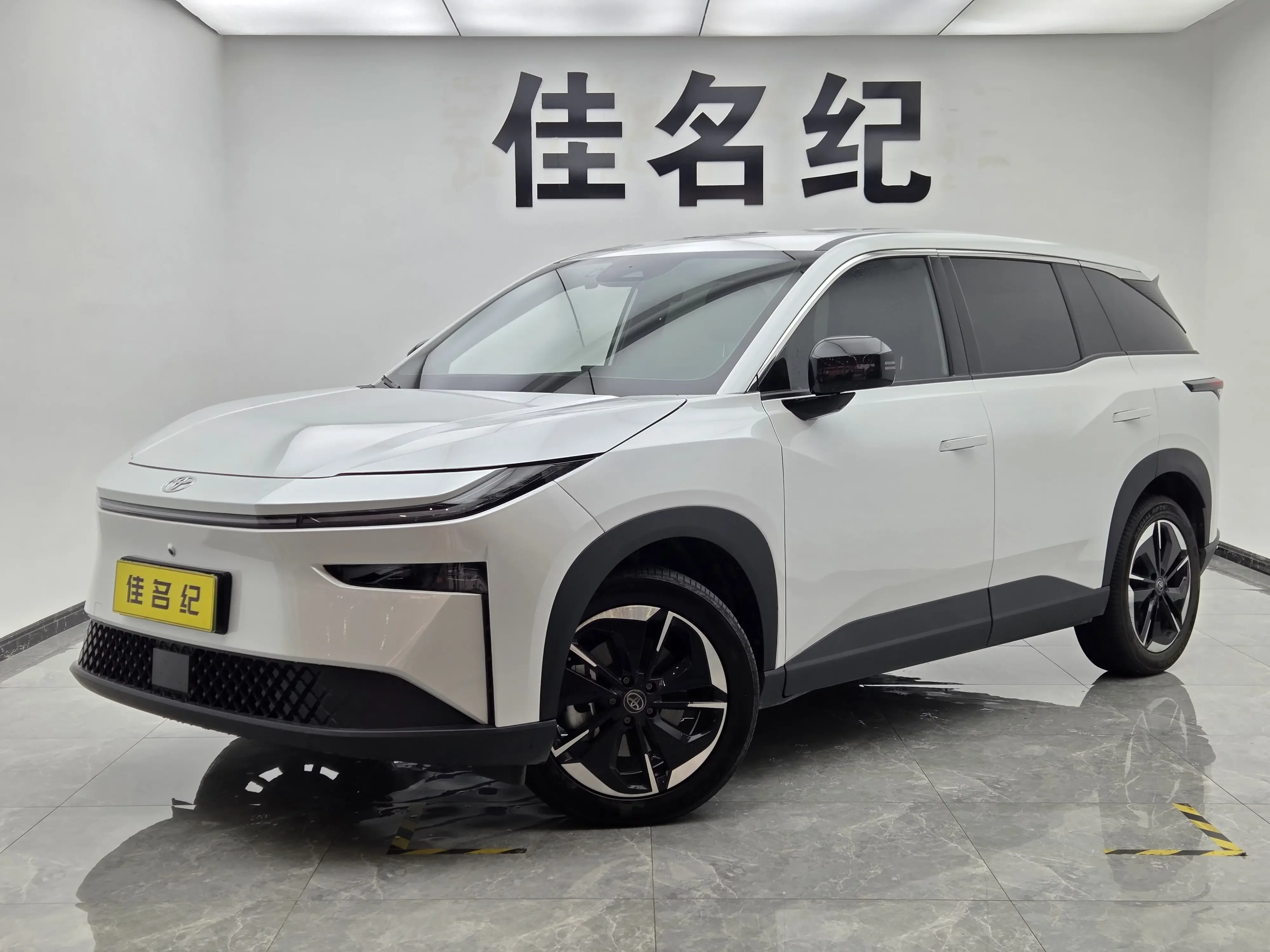 Toyota Bozhi 3X