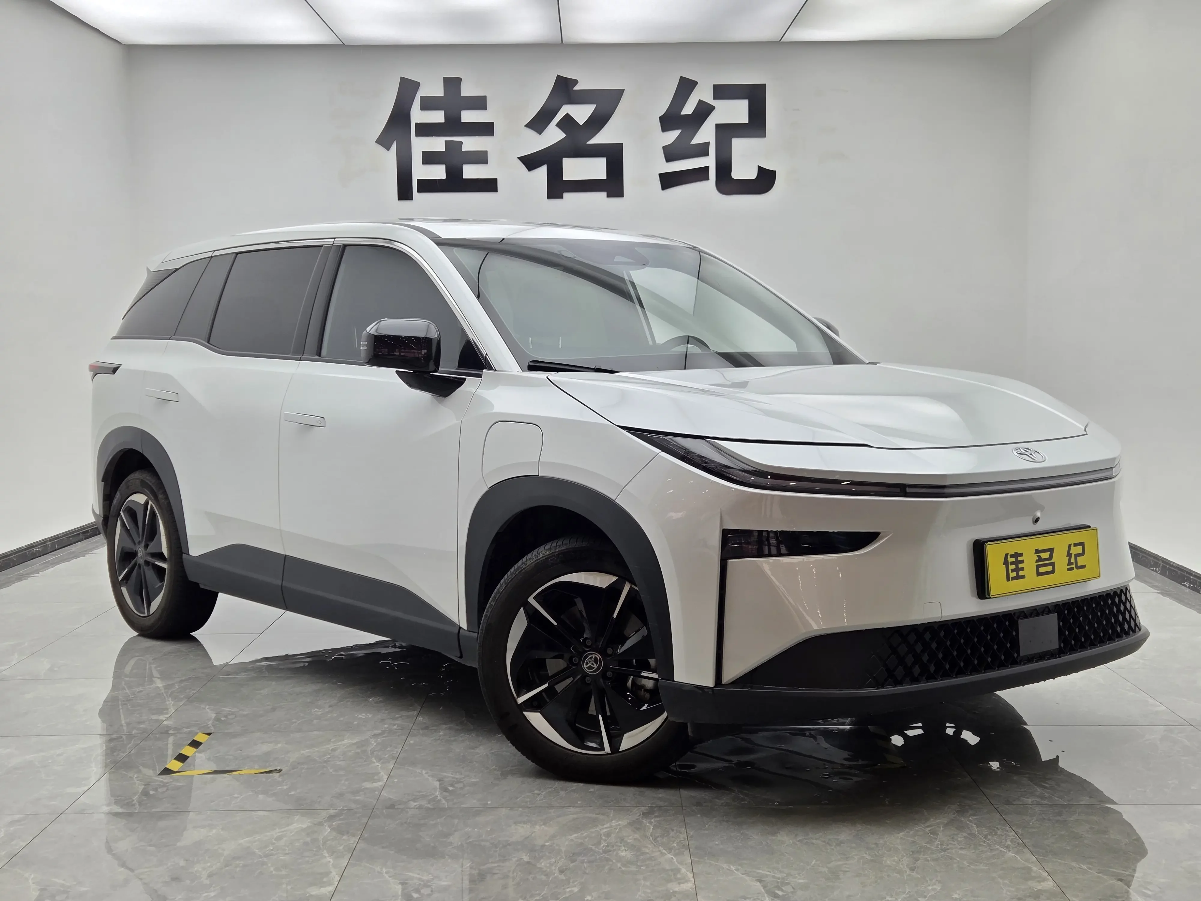 Toyota Bozhi 3X