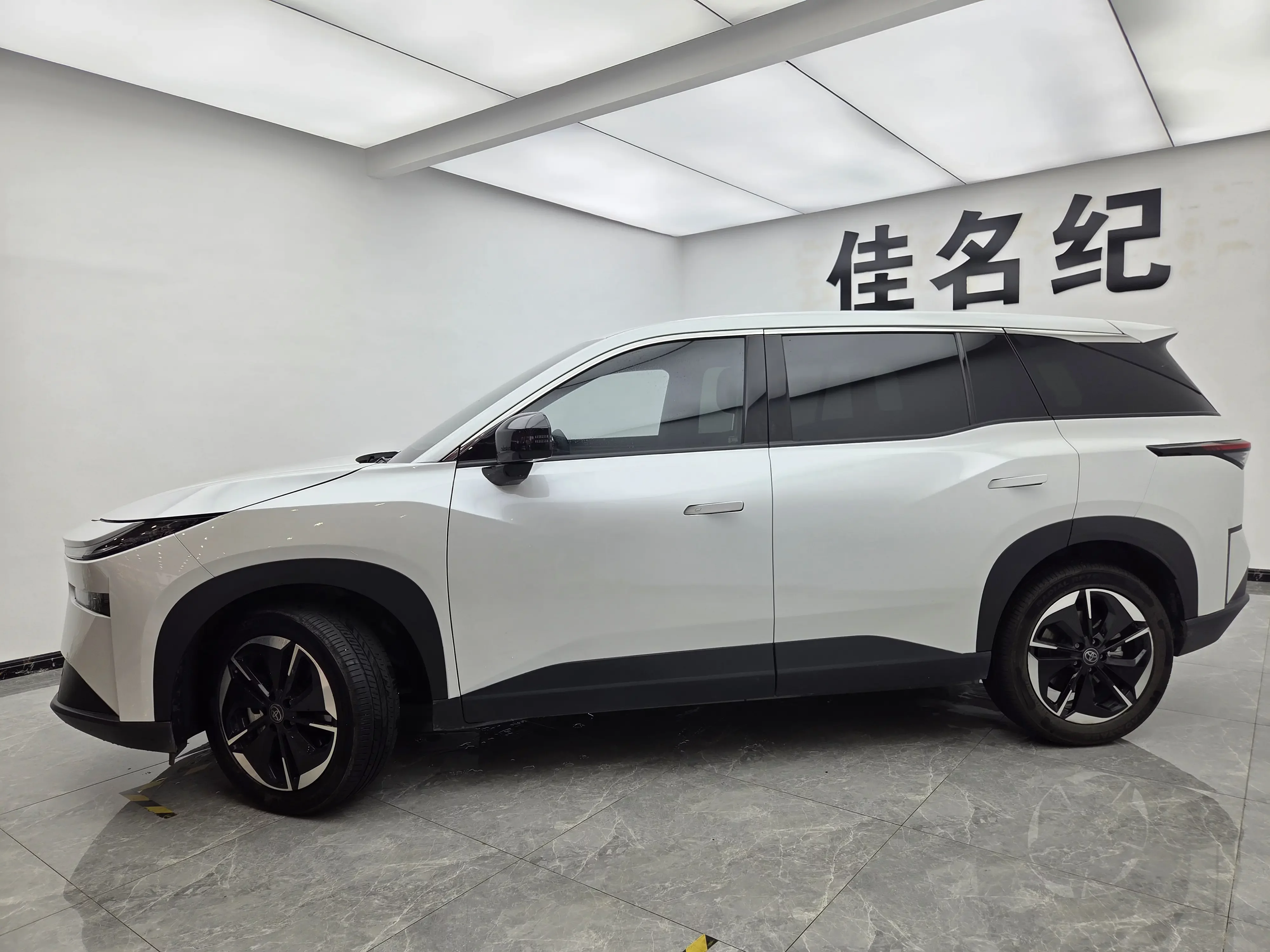 Toyota Bozhi 3X
