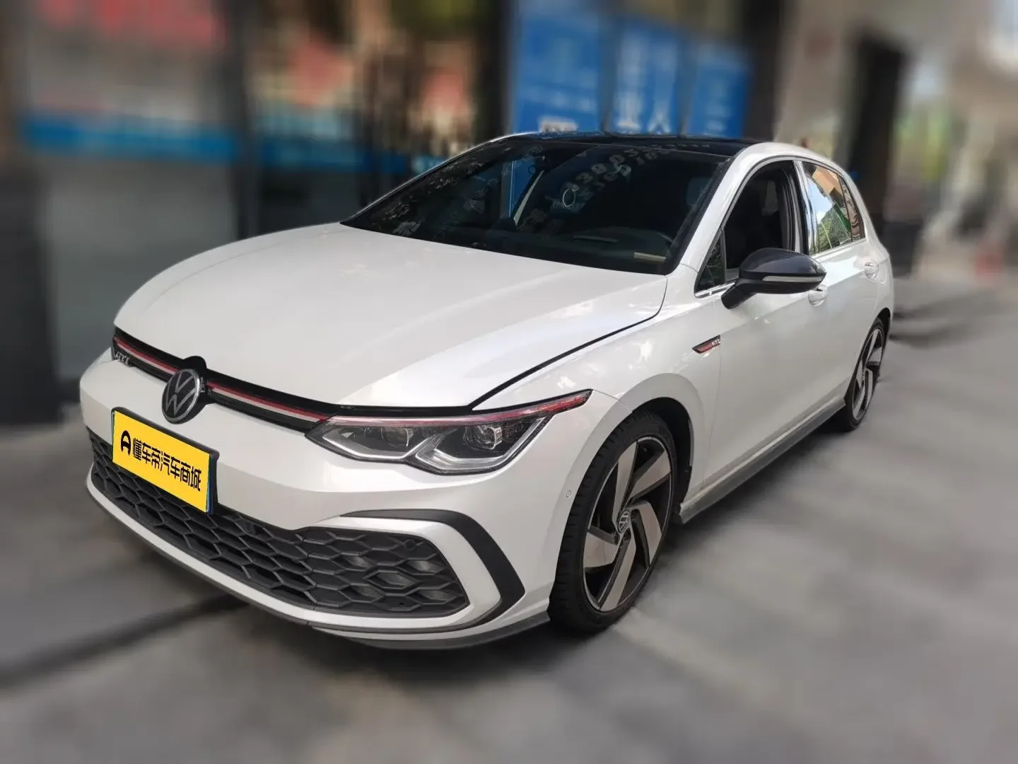 Volkswagen Golf GTI