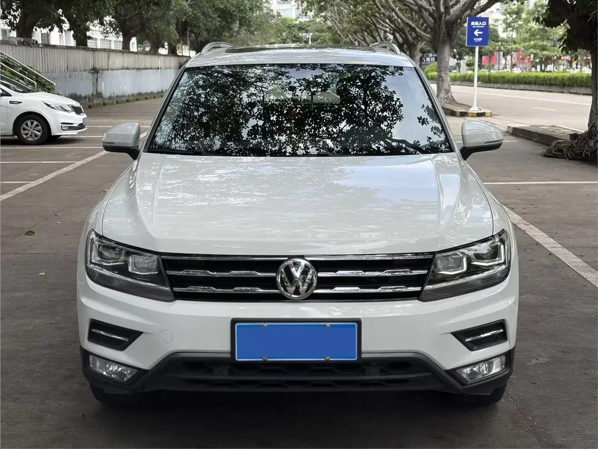Volkswagen Tiguan L