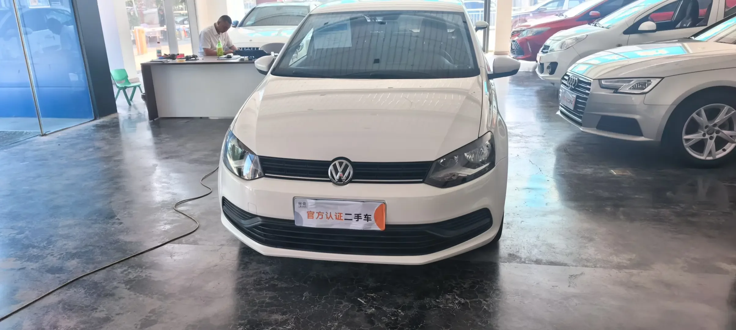 Volkswagen Polo  из Китая