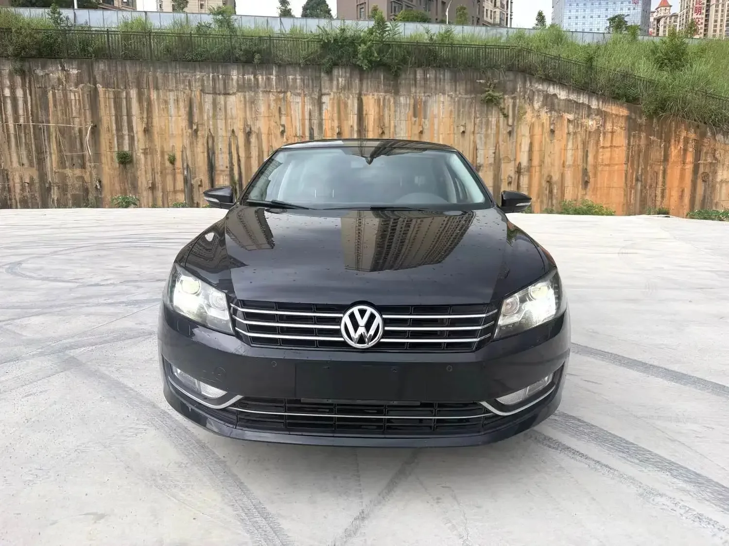 Volkswagen Passat  из Китая