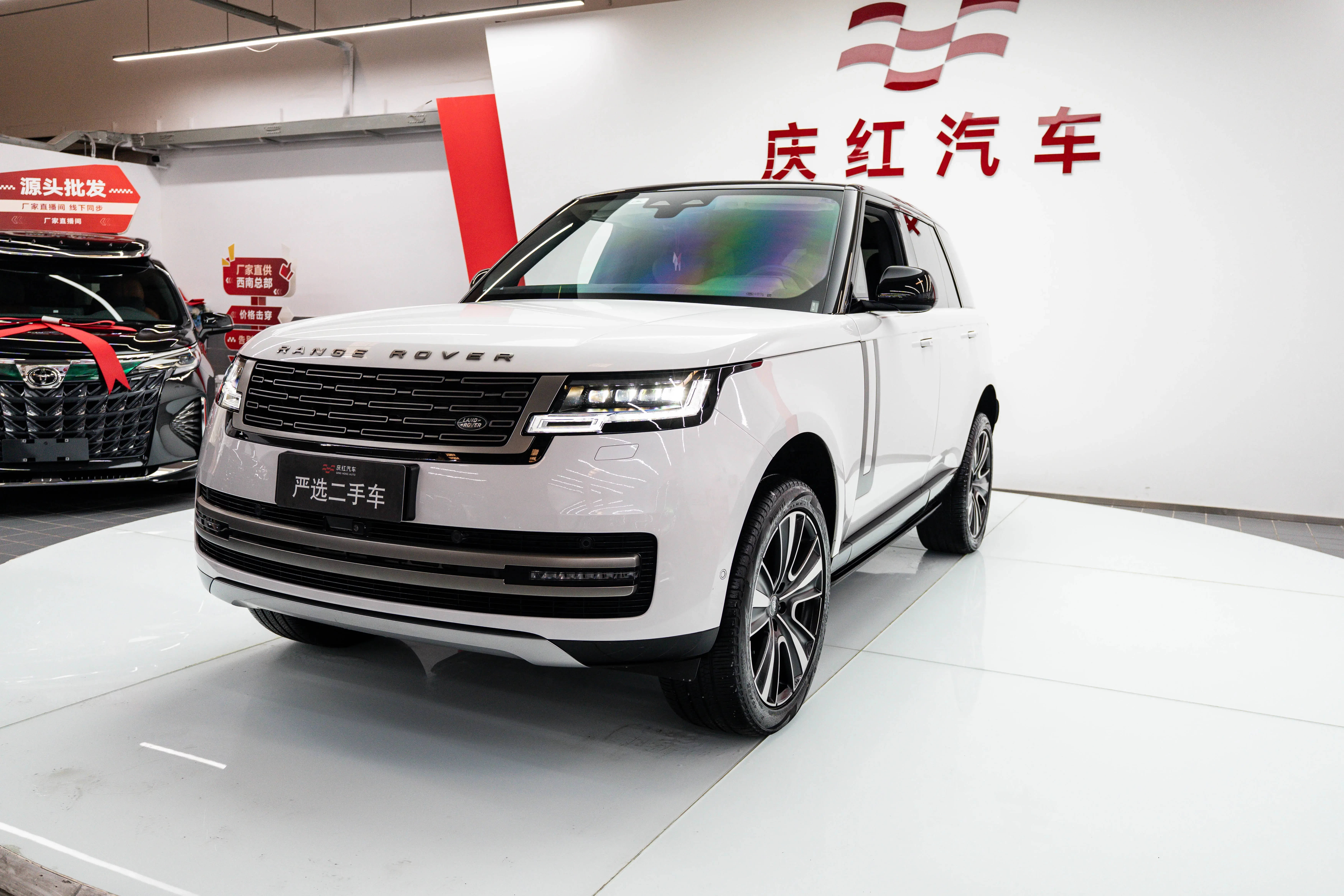Land Rover range rover  из Китая