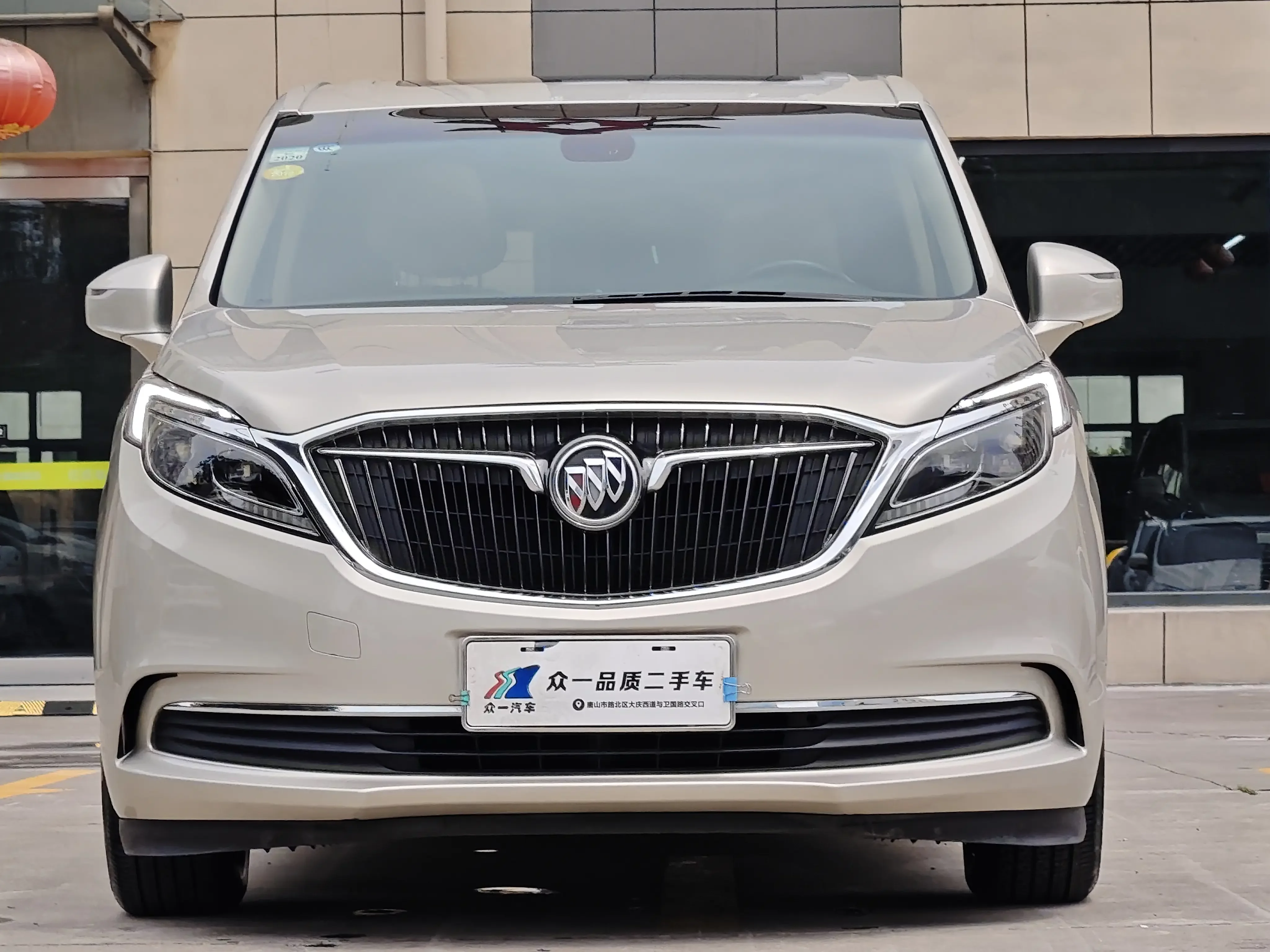 Buick GL8  из Китая