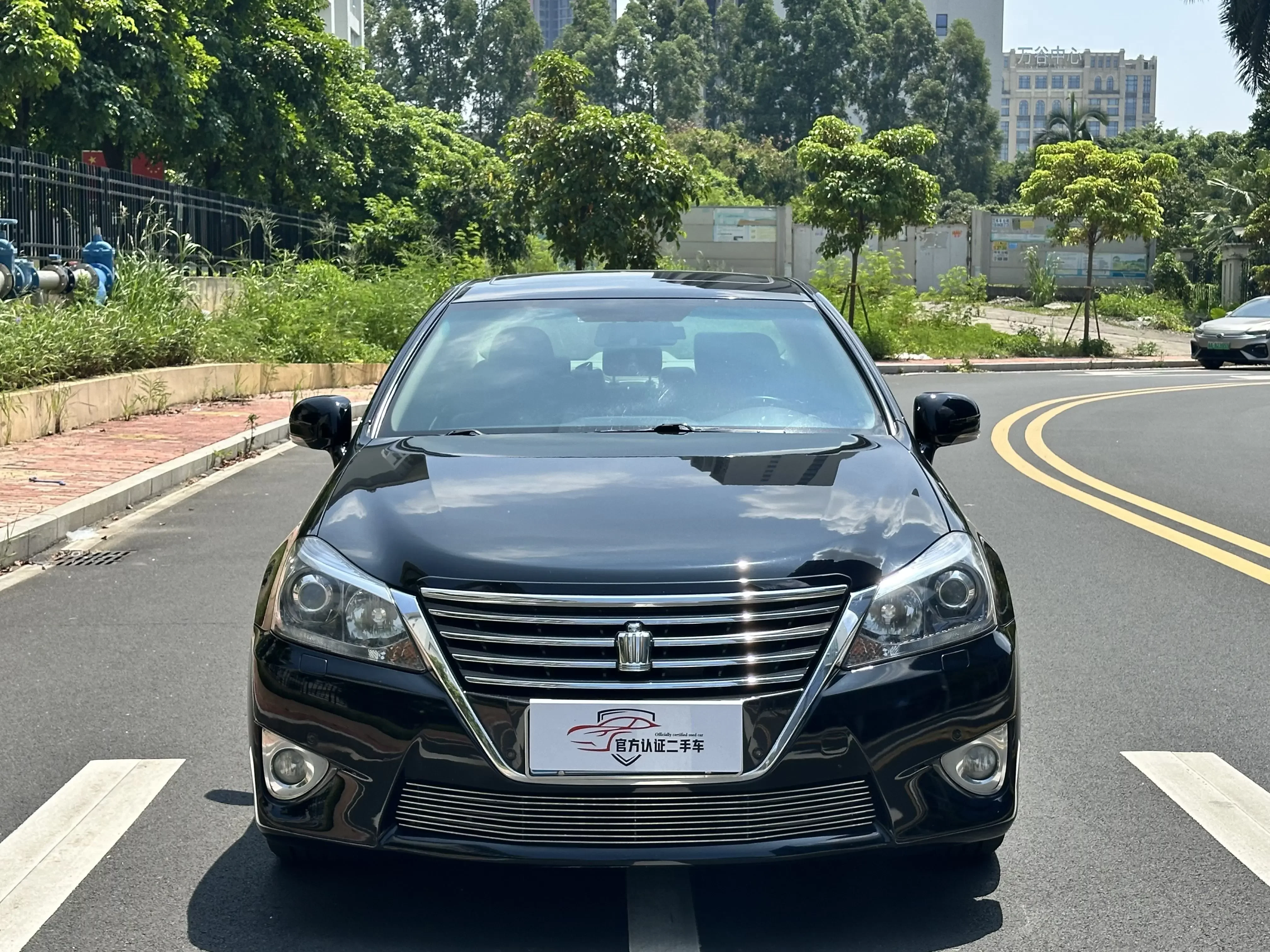 Toyota crown