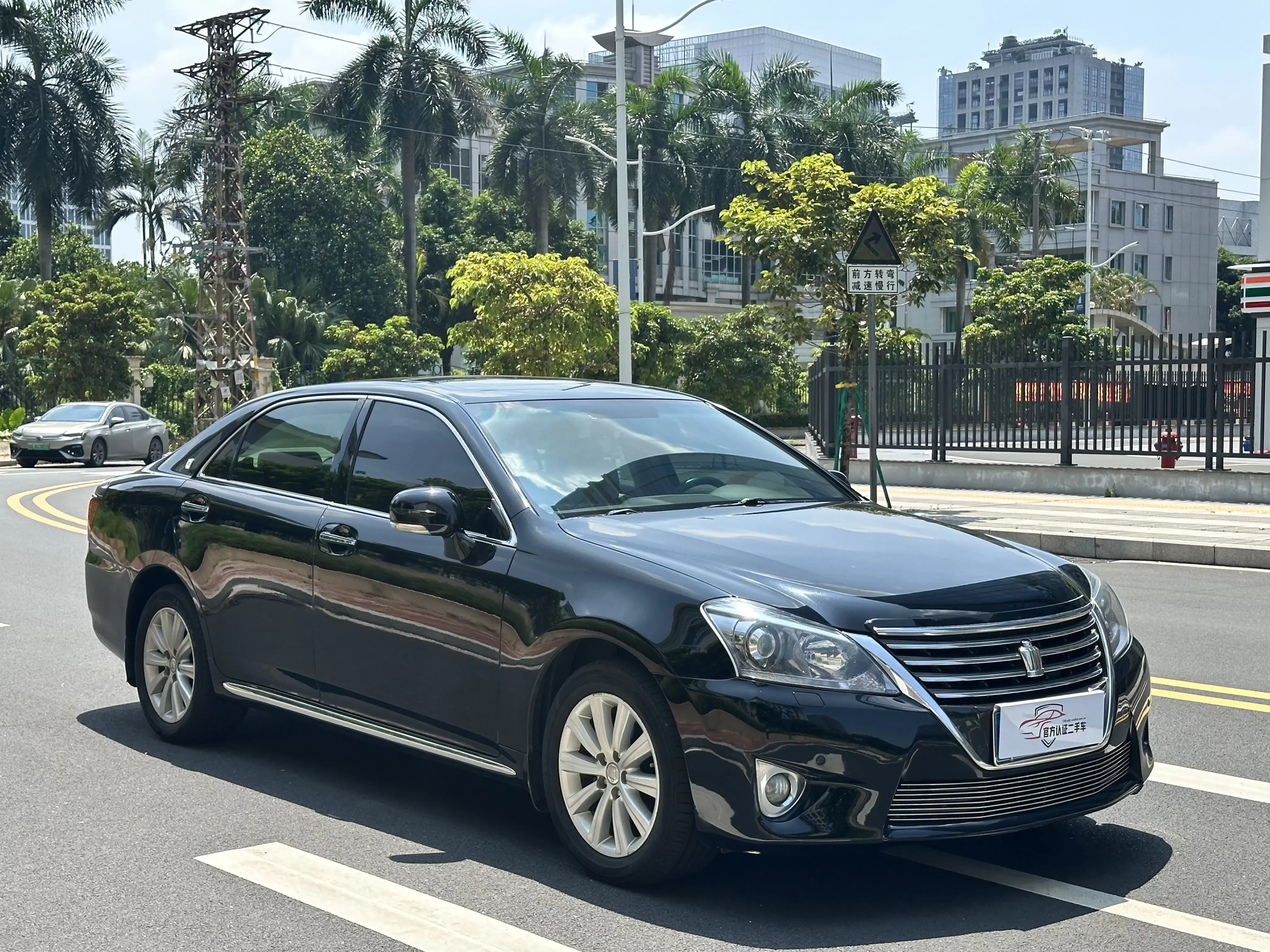 Toyota crown