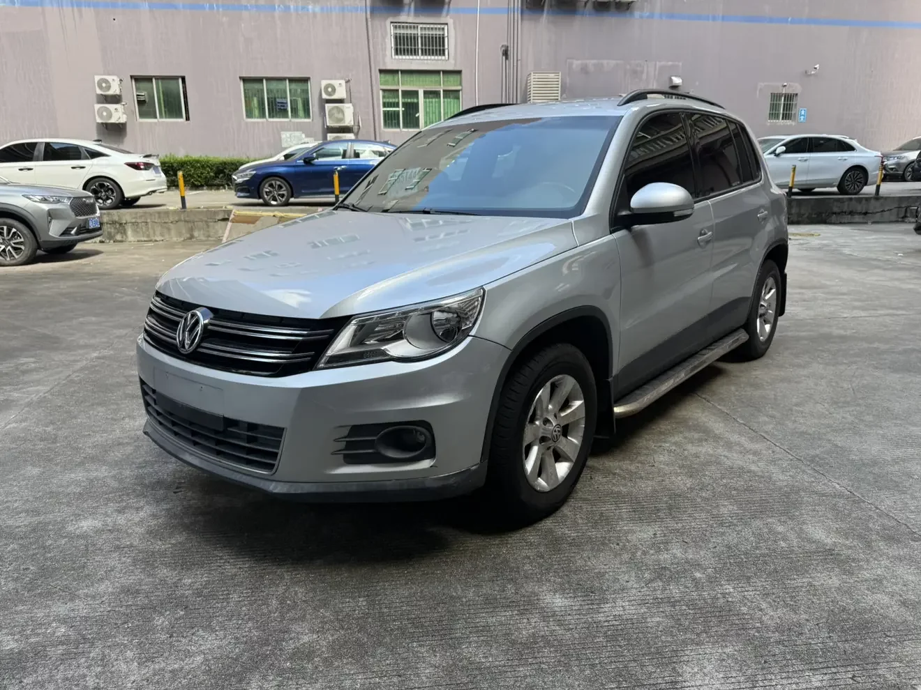 Volkswagen Tiguan  из Китая