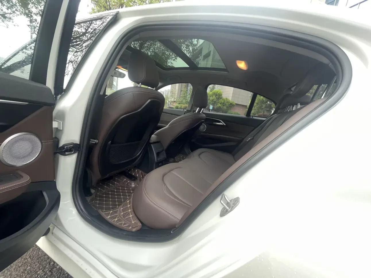 catalog-car-9