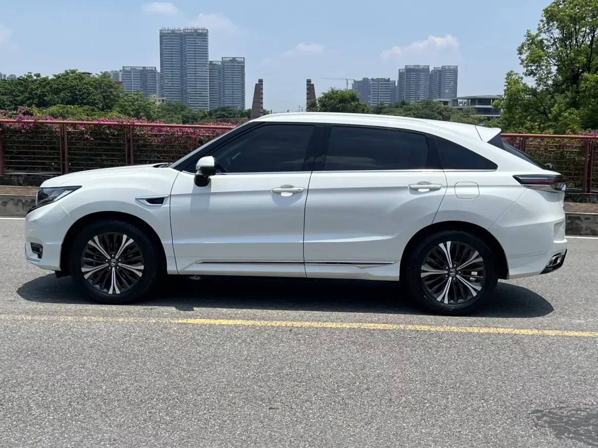 Honda UR-V