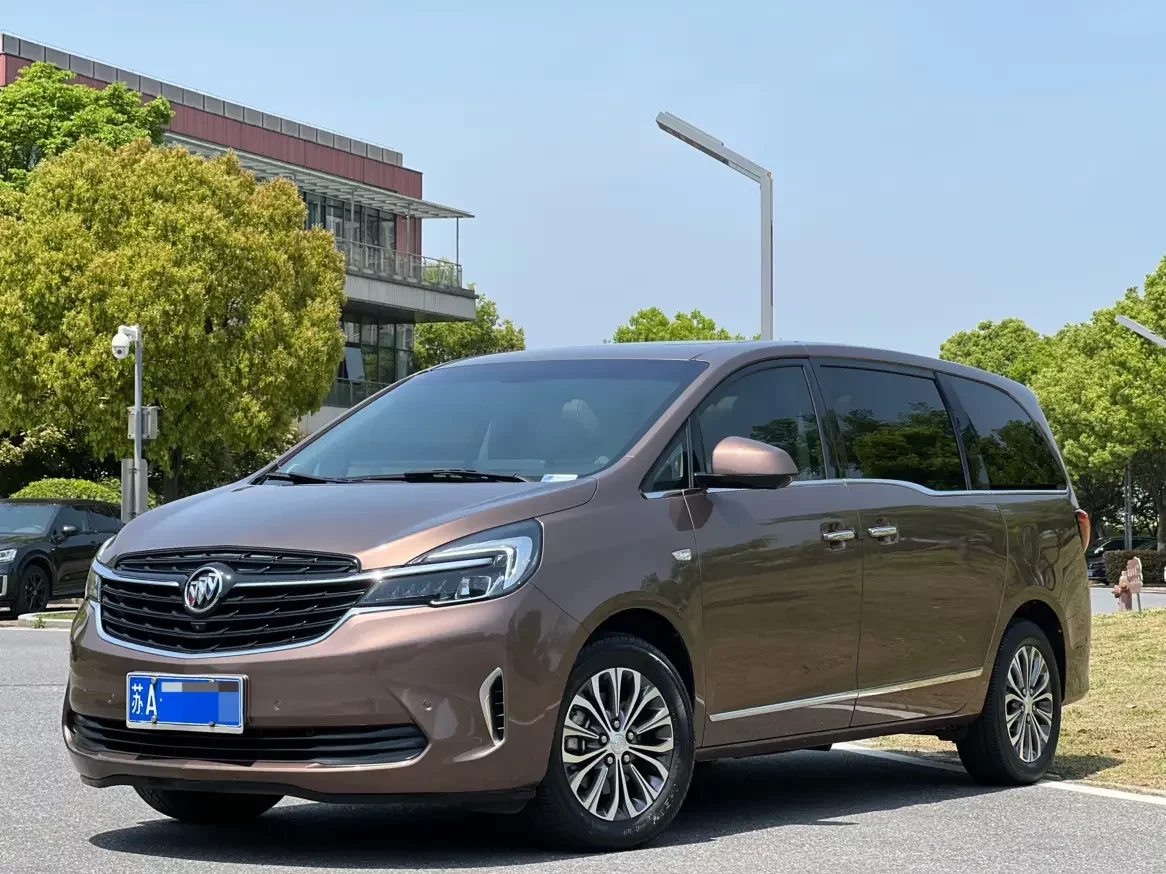 Buick GL8  из Китая