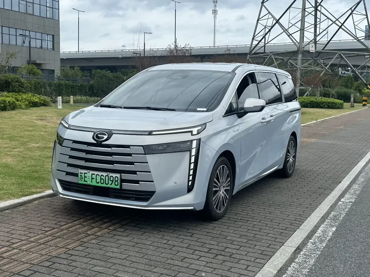 GAC Trumpchi E8 PHEV  из Китая