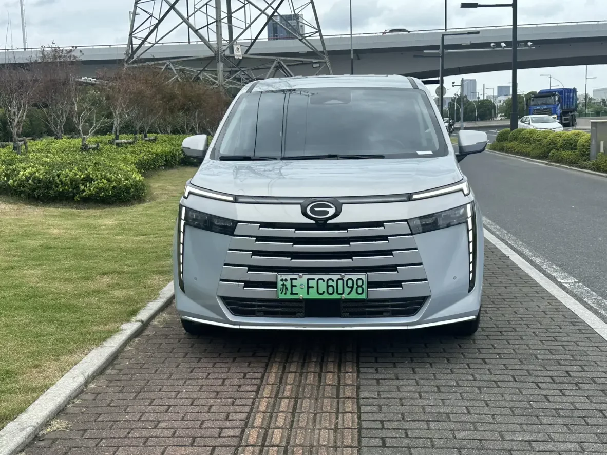 GAC Trumpchi E8 PHEV  из Китая