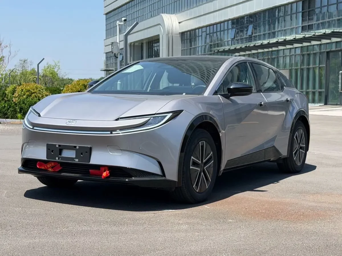 Toyota bZ5