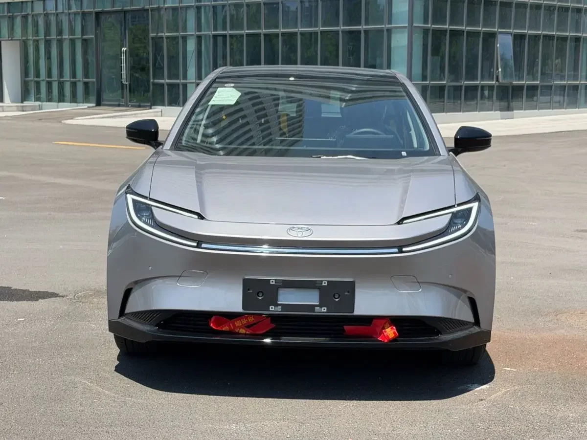 Toyota bZ5