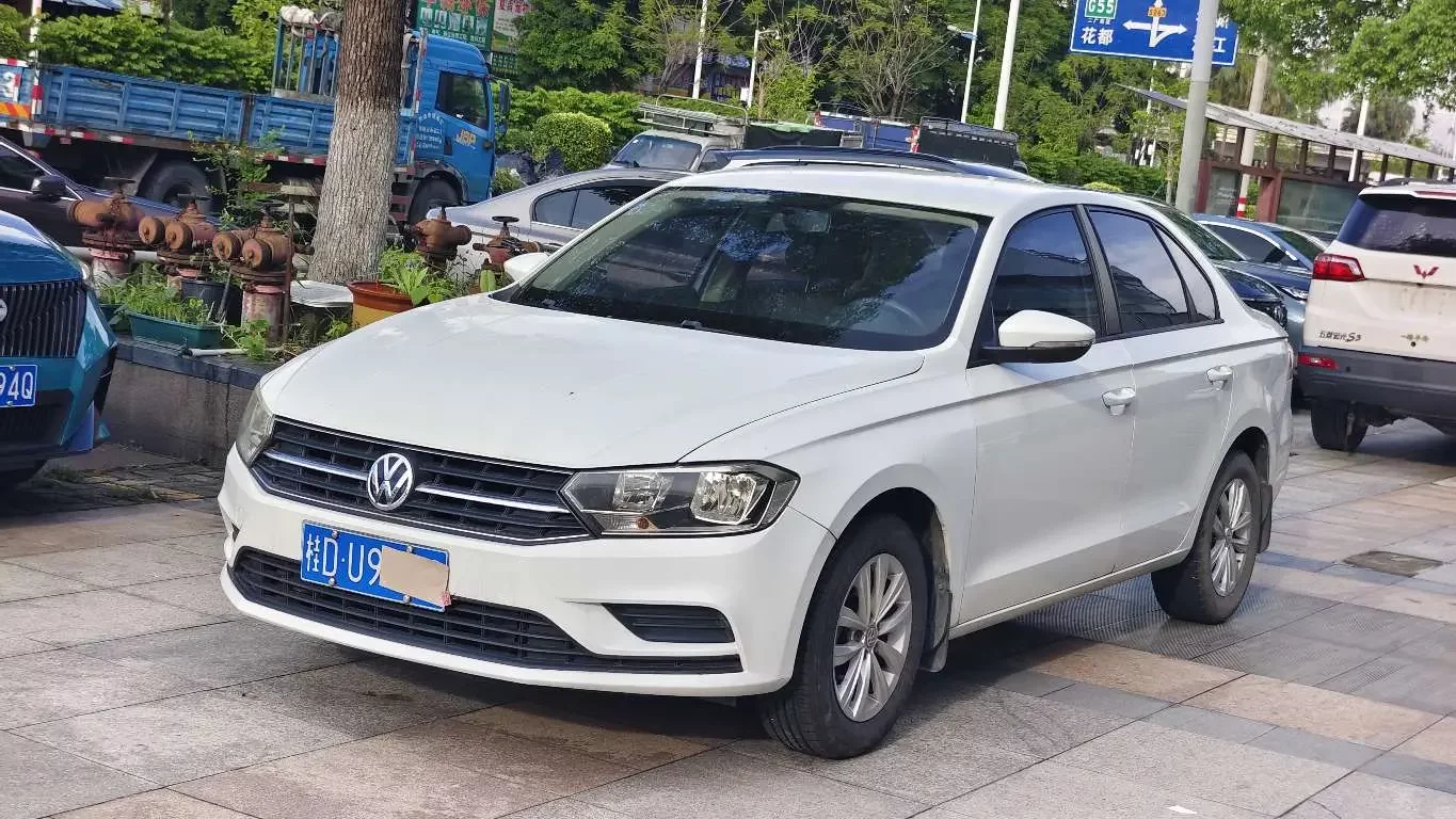 Volkswagen Bora  из Китая