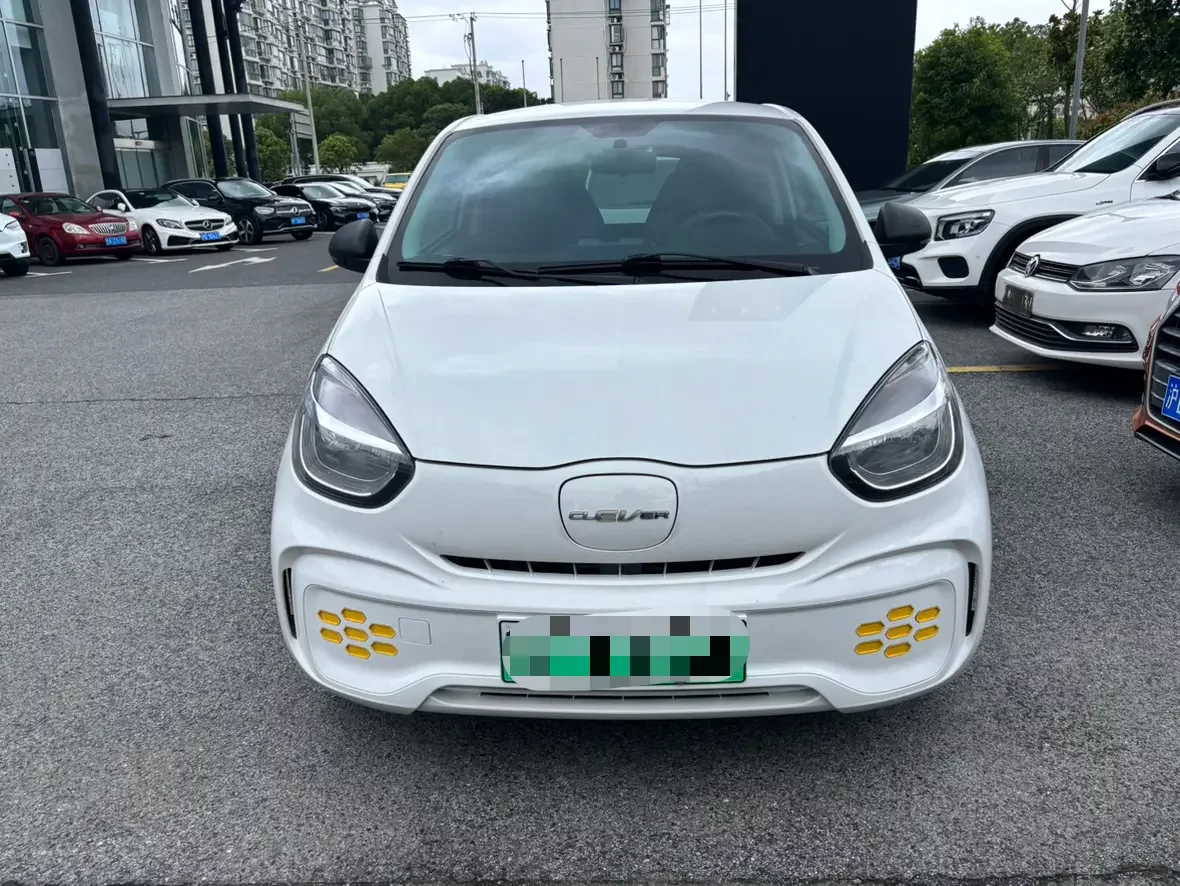 Roewe CLEVER  из Китая