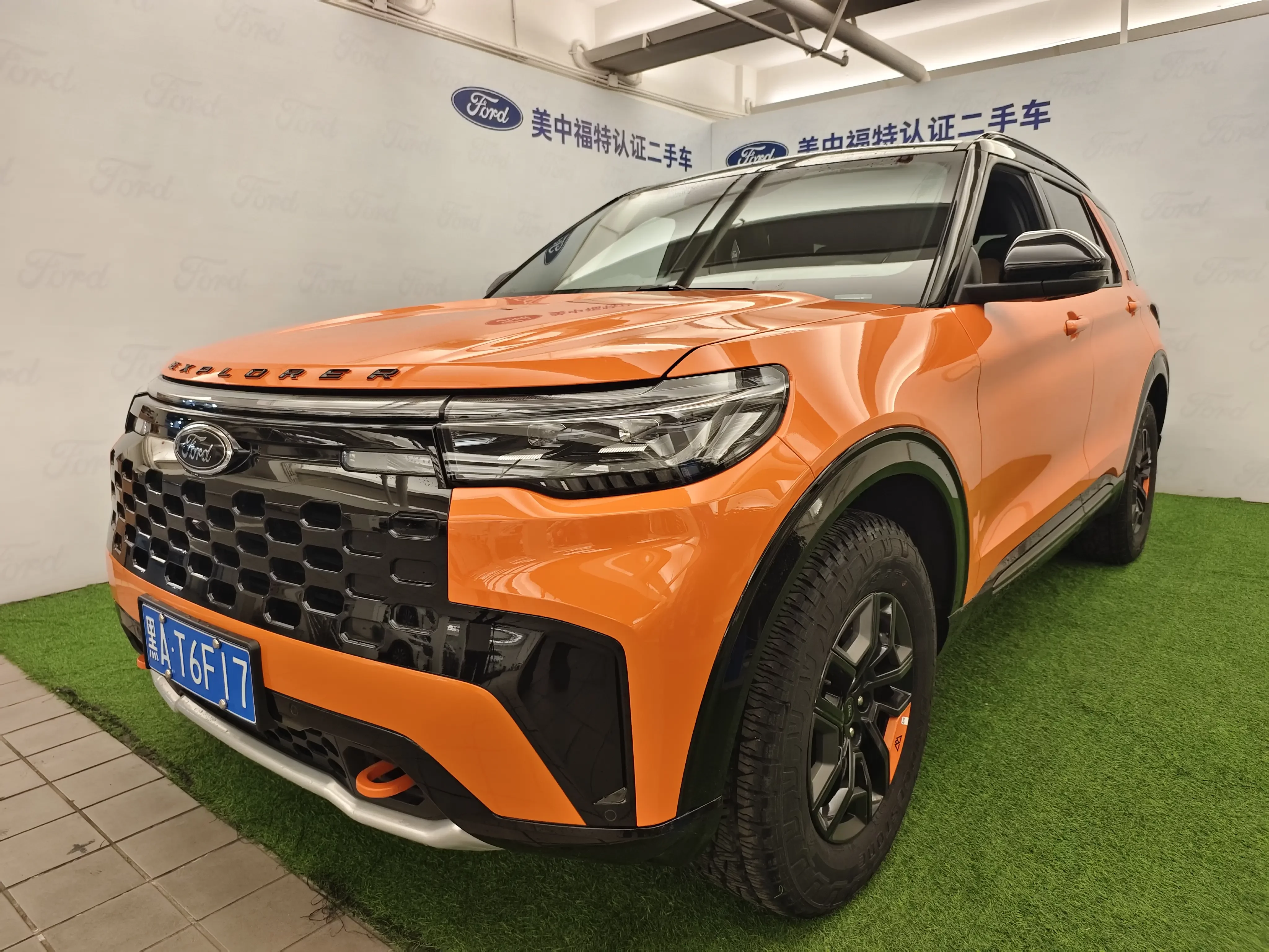 Ford Explorer  из Китая