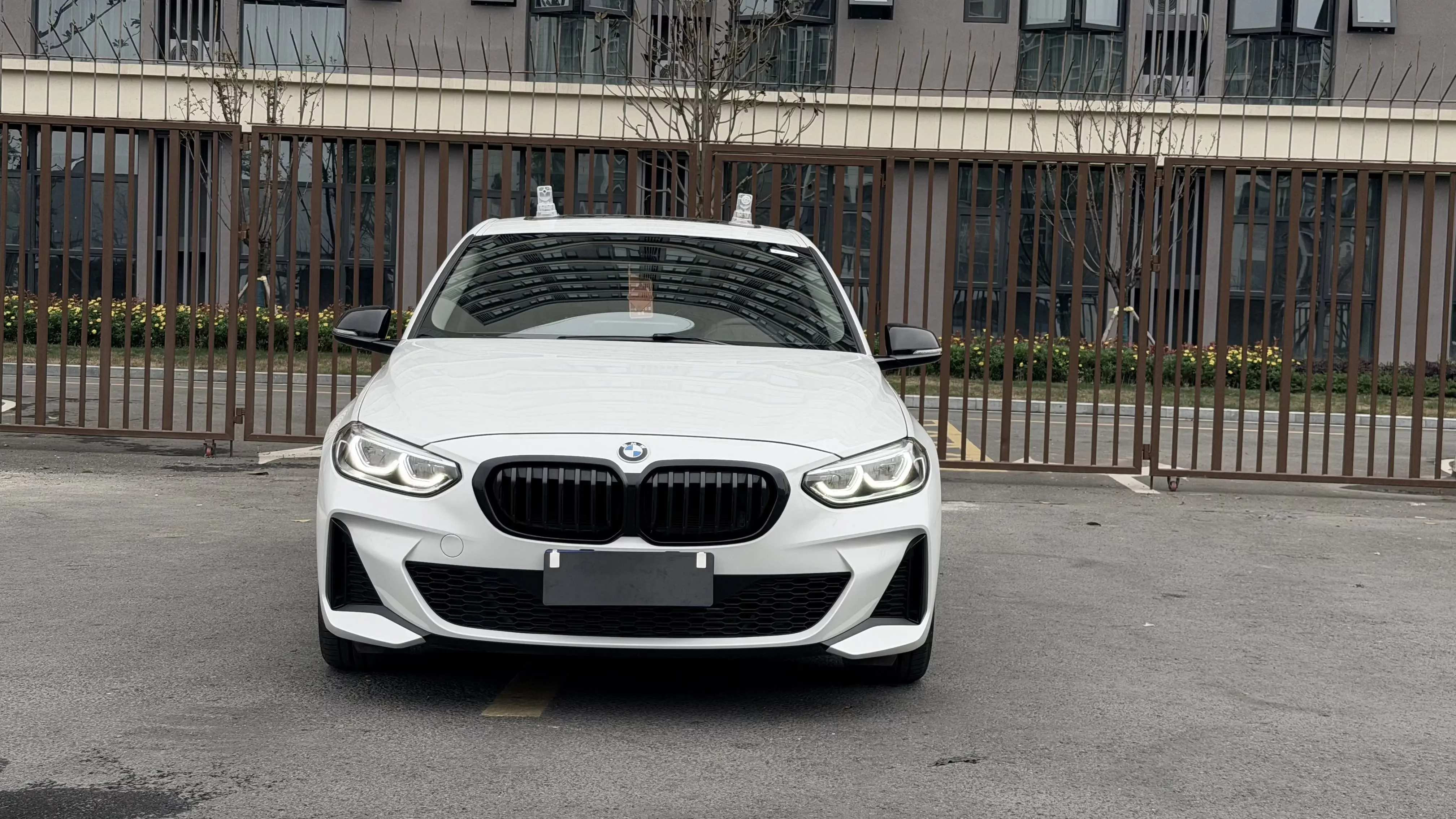 BMW 1 Series  из Китая