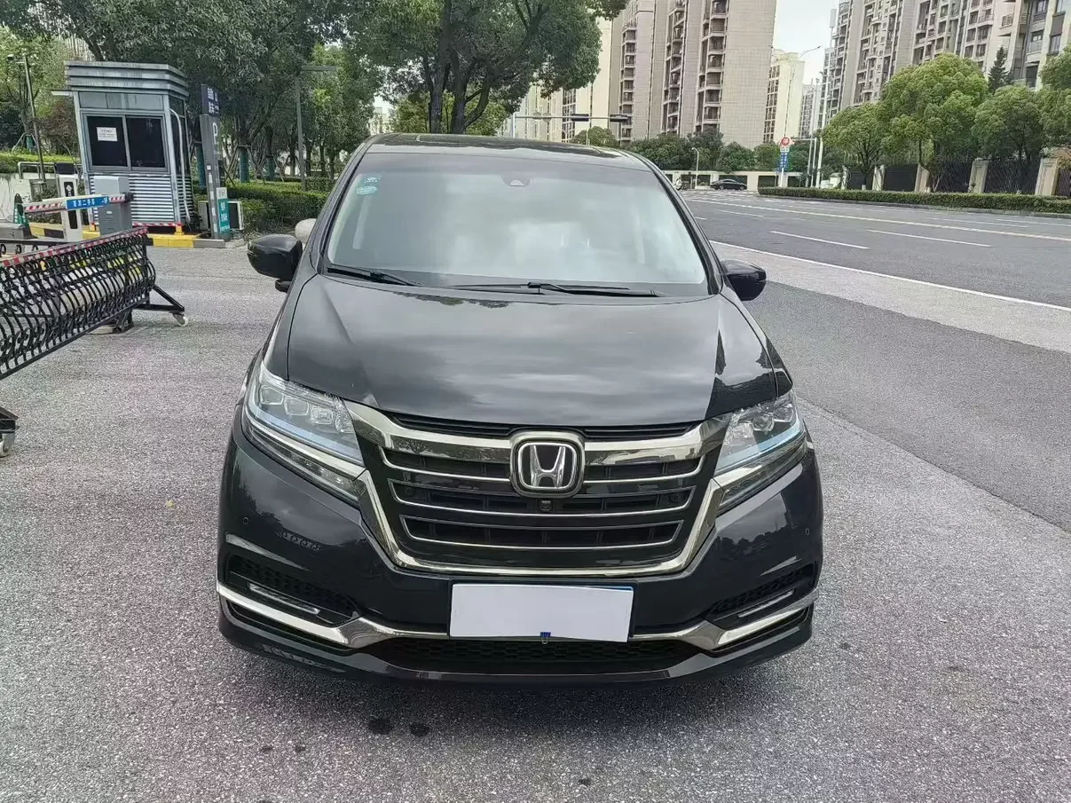 Honda Elysion (Alison)  из Китая