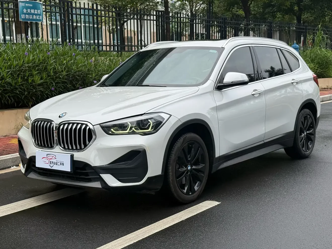 BMW X1  из Китая