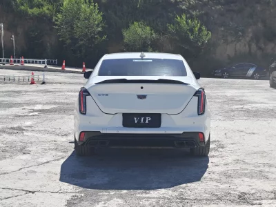 Cadillac CT4