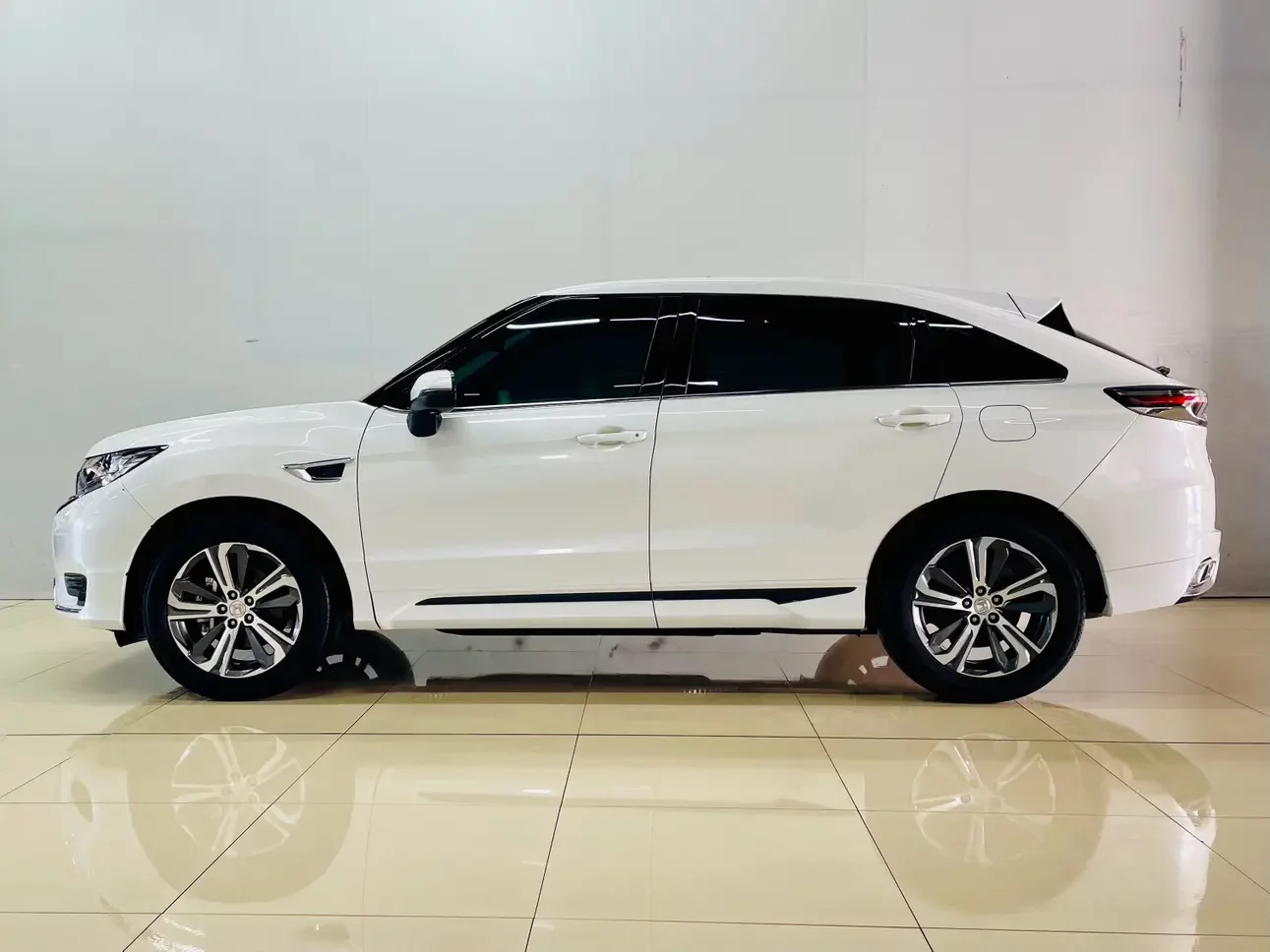 Honda UR-V
