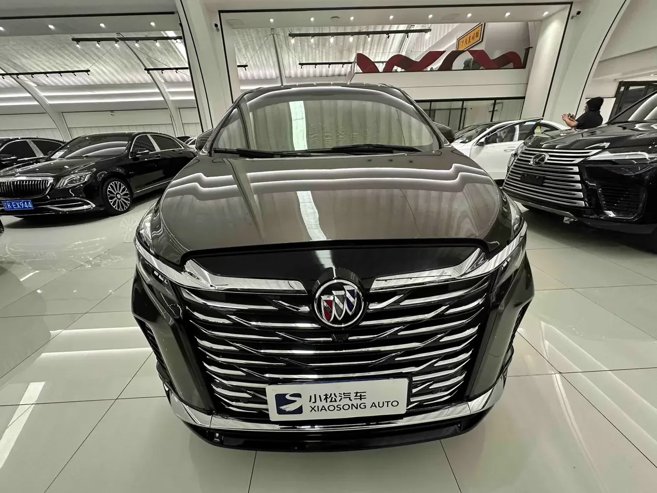 Buick GL8  из Китая