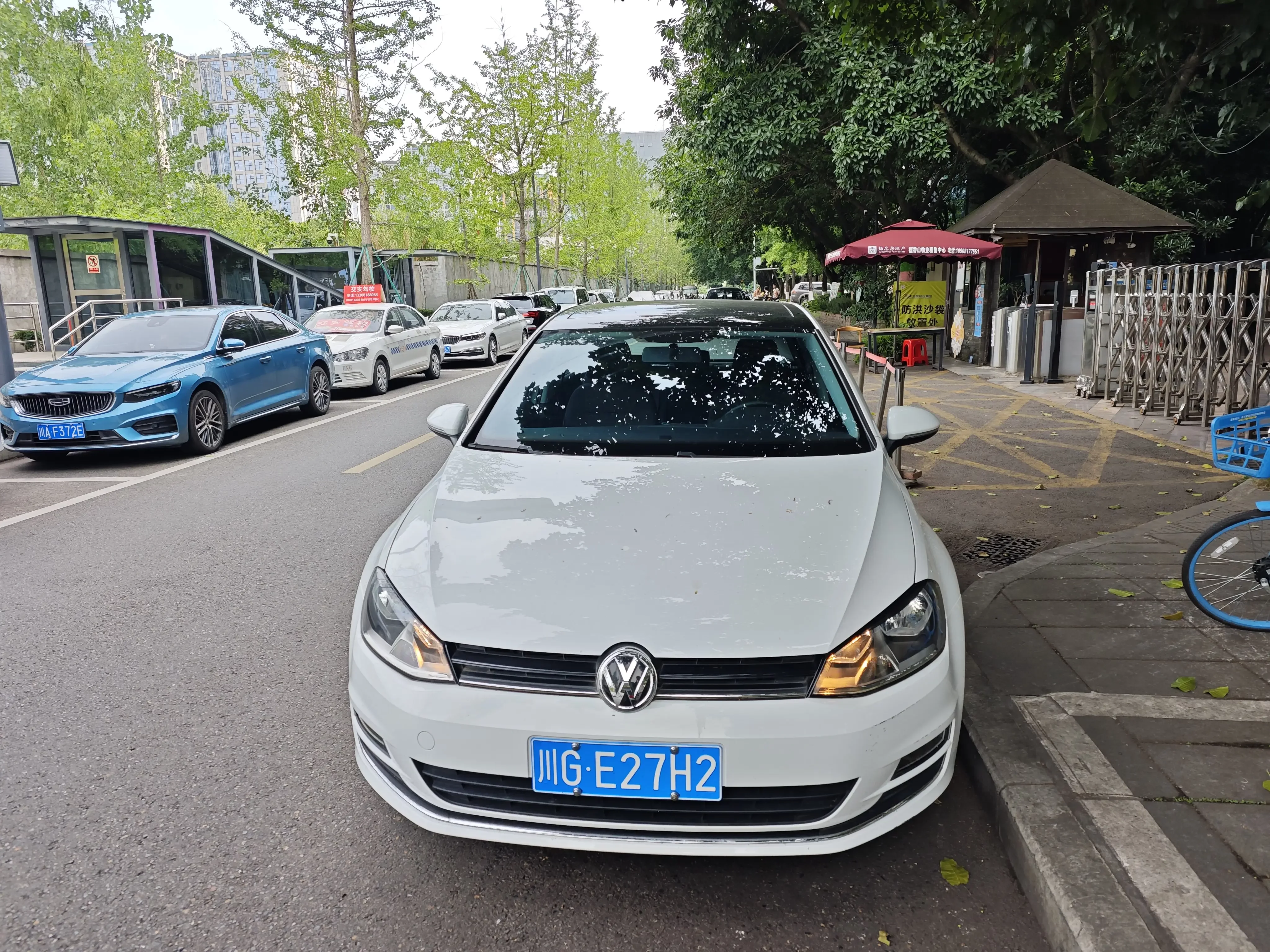 Volkswagen golf  из Китая