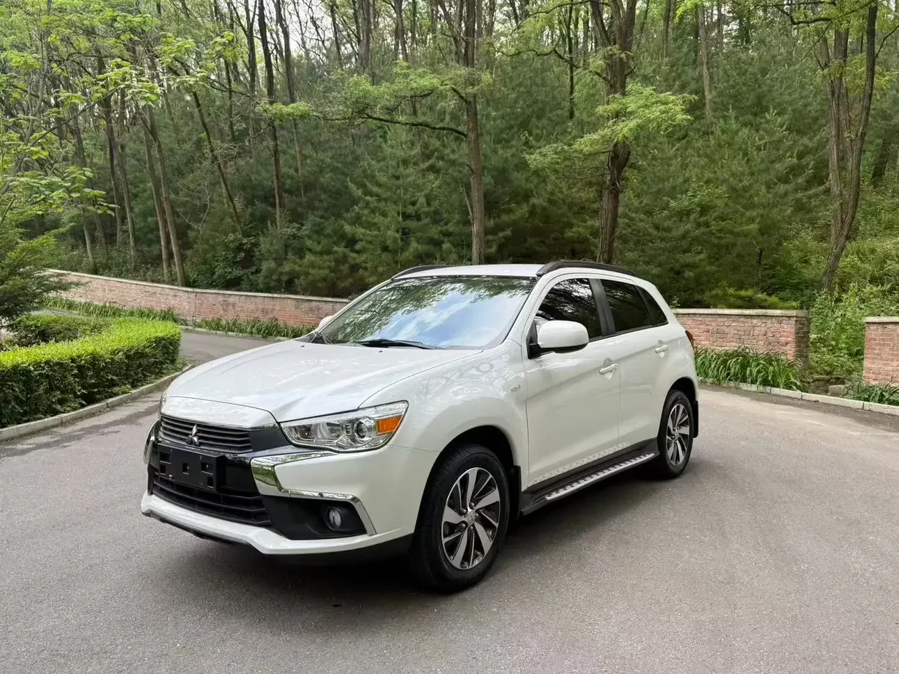 Mitsubishi Jinxuan ASX  из Китая