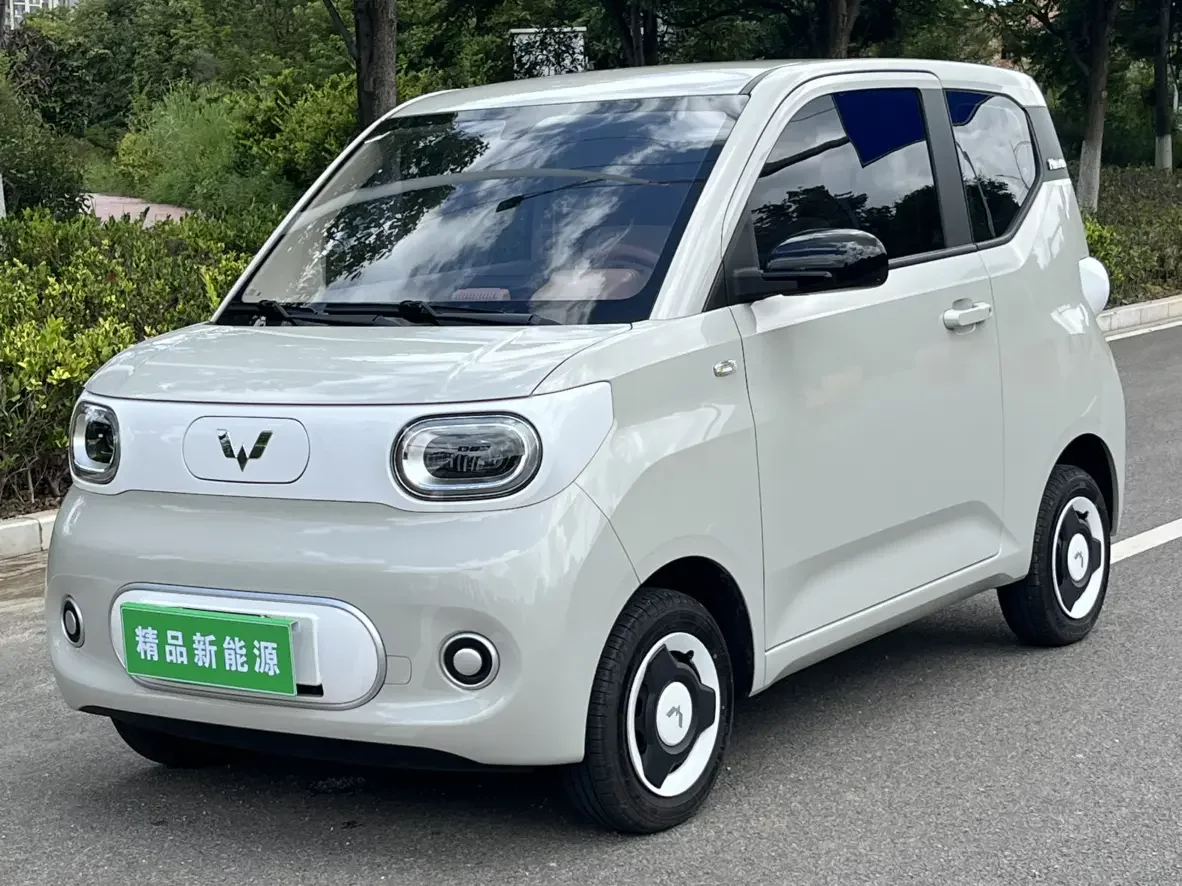 Wuling Hongguang MINIEV  из Китая