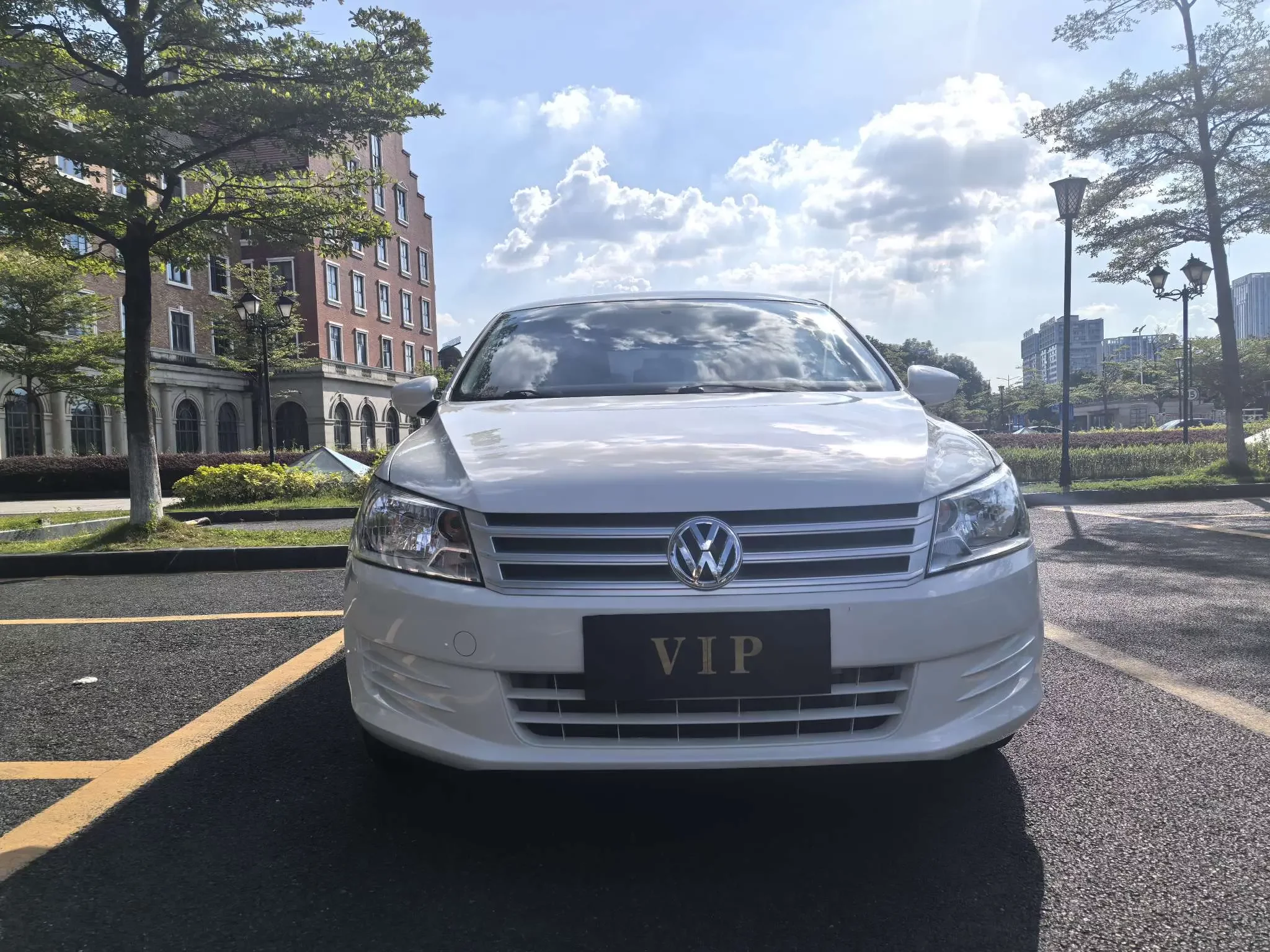 Volkswagen Santana  из Китая