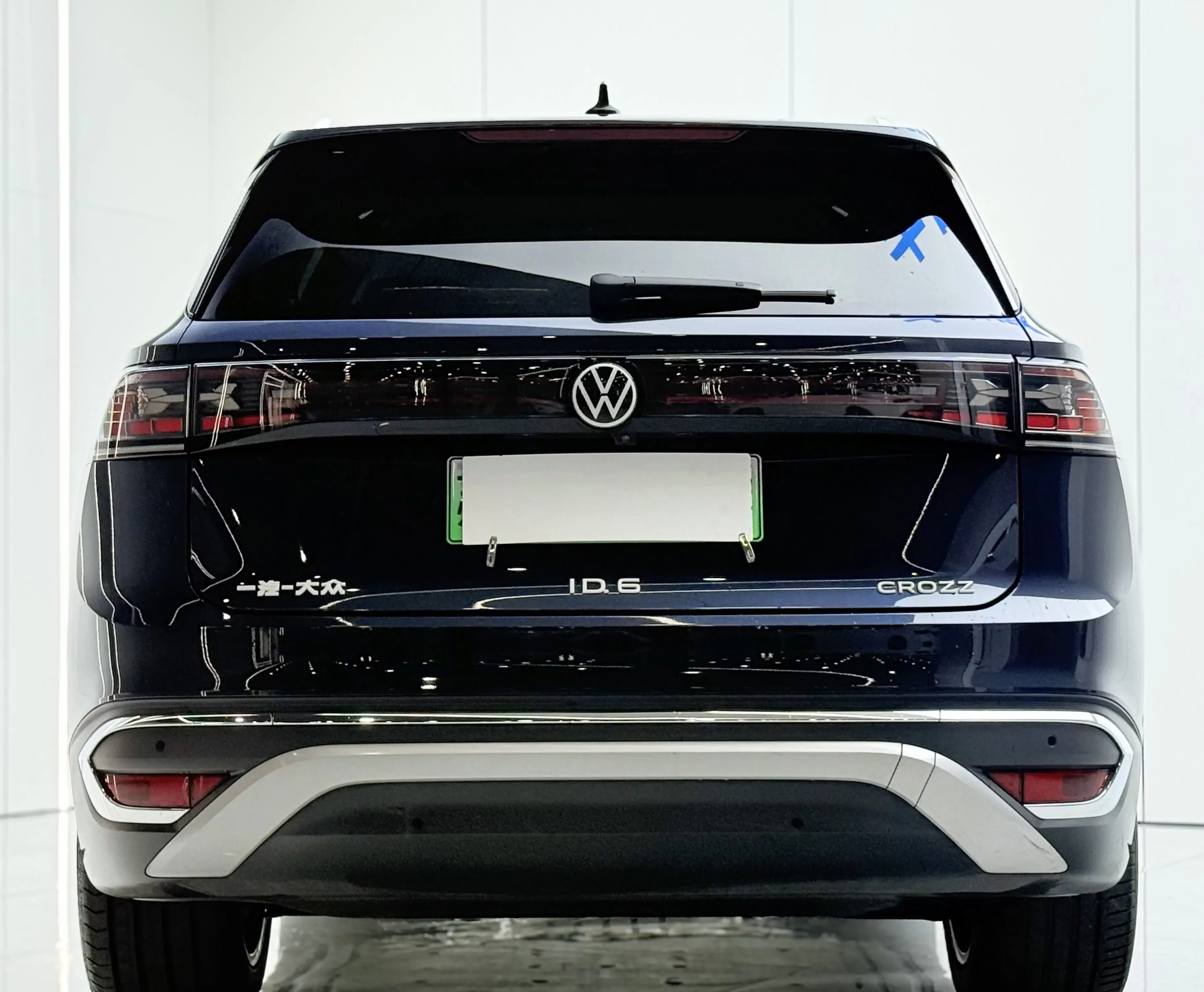 Volkswagen ID.6 CROZZ